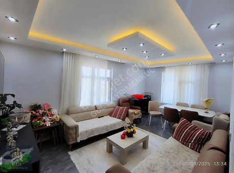 Kapaklı Merkez Mahallesinde Satılık 2+1 Arakat Daire