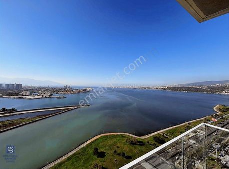 İzka Port Deniz Manzaralı Kiralık 3+1 Daire