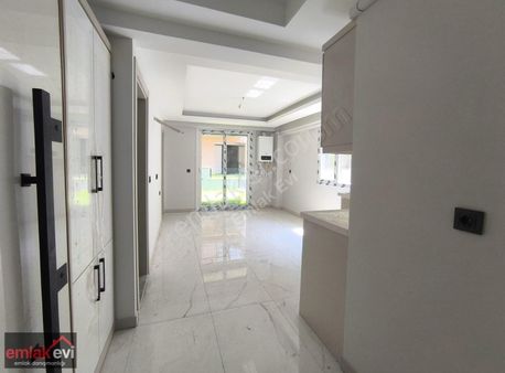 Emlak Evin'den Cumhuriyet Mahallesi'nde Bahçeli 1+1 Satılık Dair