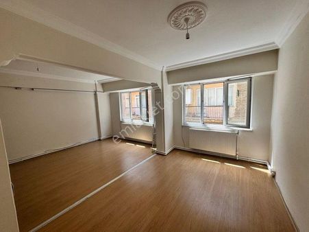 Liderden Koca Camii Mevkii Satılık Doğalgazlı Ayrı Mutfaklı 2+1 2.kat Daire