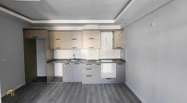 Fethiye Ana Cadde Üzerinde Asansörlü Sıfır Kiralık Ofis