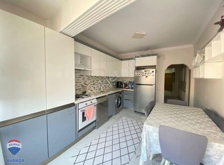 Remax Lavanda'dan Gop Pierrelotti Pazariçi Satılık 3+1 Daire