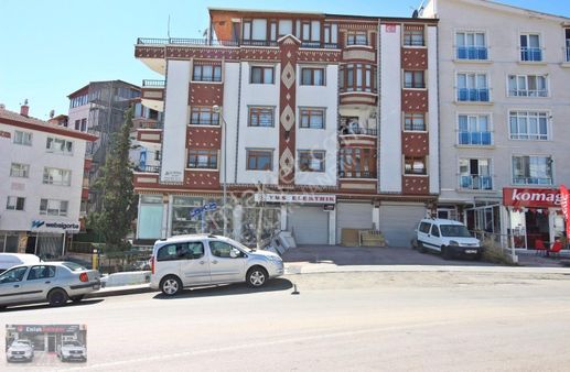 Topçu Göbek'te 135 M2 Komple Ön Cephe 3+1 Daire