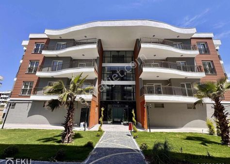 Kuşadası'nda Satılık Lüks Sıfır 2+1 Daireler