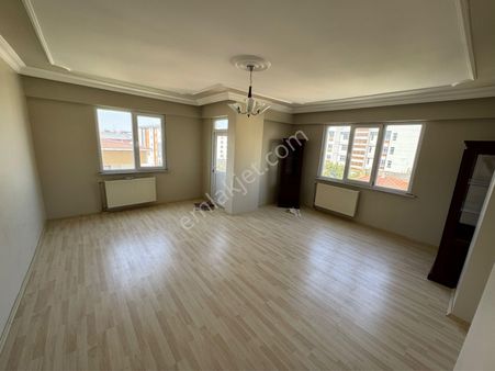 Çerkezköy Kızılpınar Atatürk Mah 3+1 Satılık Daire