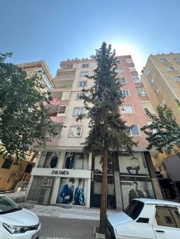 Bahçelievlerde Acil Emlak Güvencesiyle 3+1 Satılık Daire