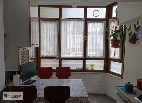 Küçükçekmece Cumhuriyet Mahallesi Kiralık 4+2 Dubleks Daire