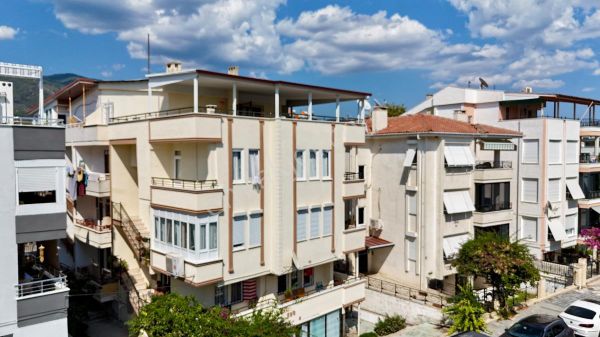 Altınoluk Merkezde Satılık Deniz Manzaralı 4+1 Dubleks Daire