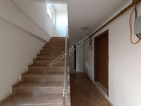 Serdivan Bahçelievlerde Güzel Konumda  1+1 Kiralık Daire