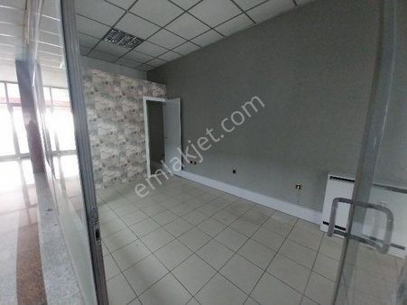 Nokta Avm İçi Güvnlikli,otoparklı Cd Üstü Kiralık Dükkan Yıldız Emlak'tan