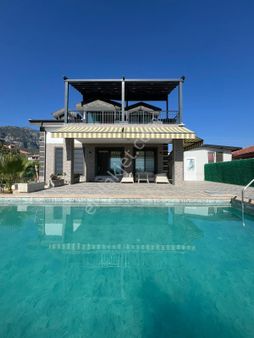 Zeytinalanı'nda Kiralık 4+1 Havuzlu Müstakil Dubleks Full Eşyalı Villa