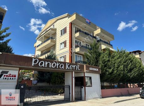 İzmit Gündoğdu Merkezi Konum Site İçi Kiralık 3+1 Çatı Dubleks