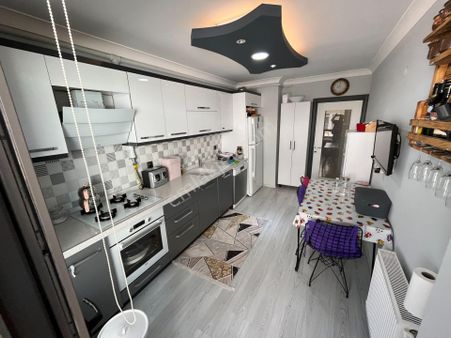 ➡️✌️yetkili Cadde^den Akçay^da Tasarım Ve Kalitenin Zirvesi Geniş M2 2+1 Daire