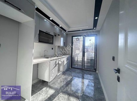 Nenehatun Mah. Atatürk Caddesi Üzeri *asansörlü 2+1 85m2 Ara Kat