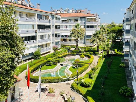 Cadde'den Ebeveyn Banyolu Ayrı Mutfak Geniş 3+1 Satılık Daire