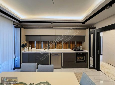 Keçiörende Emsalerinin Çok Altında Satılık Ful Yapılı 4+1 Daire