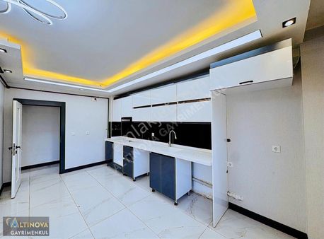 Site İçerisinde Fırsat Dairesi Ultra Lüks