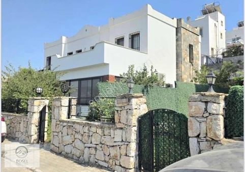 Bodrum Bitez Siteiçi Müstakil Doğa Manzaralı Villa