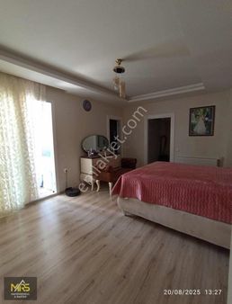 Mrs Gayrimenkulden Hüseyin Okan Merzecide 4+1