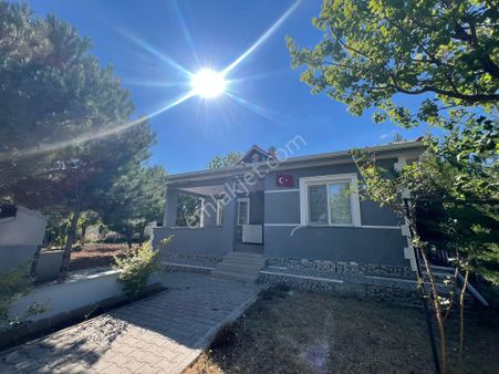 Gölbaşı Dikilitaşta Doğayla İçiçe 1000m² Bahçeli Satılıkmüstakil