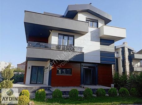 Aydın Satıyor'dan Buhara Mh Stada Yakın Ultra Lüx 7+1 Villa