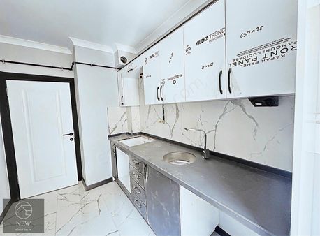 New Emlak'tan Şarhöyük Mahallesinde Satılık Garajlı 2+0 Daire