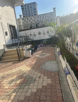 **tramvaya 400 Metre Eşyalı 1+1 Satılık Daire**