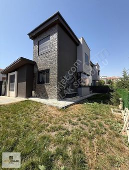 Buharada Ultra Lüx Akıllı Hamamlı Dubleks Villa