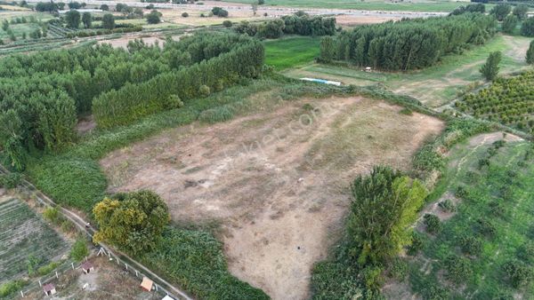 Parstan Akçay Ülkü Yolu Yakınında 13.625m² Yatırımlık Düz Tarla