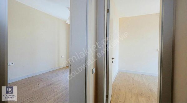 İncek'te Eşsiz Göl Manzaralı 3+1 Daire