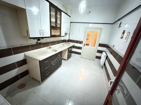 Uyanış Mahallesi 1. Katta Asansörlü Kiralık Daire