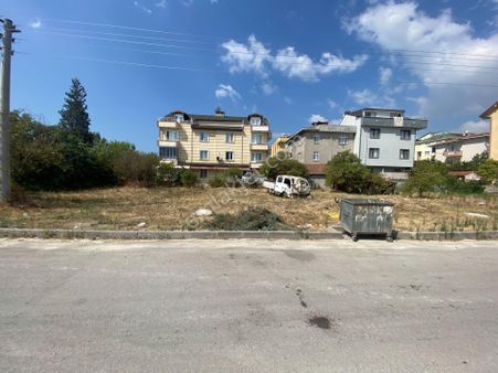 Kocaeli Derince'de E5 Yanında Satılık 191m2 İmarlı Arsa