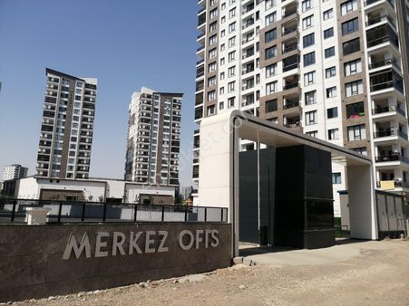 Urfa Yolu Üzeri Centropolde 2+1 Lüx İşyeri Kiralıktır