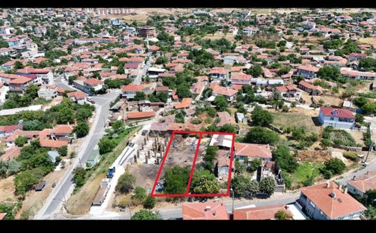 Kırklareli Merkez Üsküp Beldesinde %40 İmarlı ...548 M2...arsa