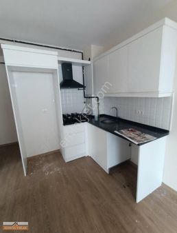 Cumhuriyet Mahallesinde Üniversitenin Karşısında Kiralık 1+1