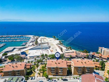 Kuşadası Marina Ege Vista Evlerinde Satılık 5+1 Bahçe Dubleks Daire