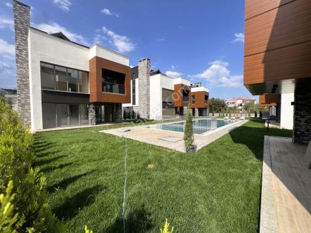 ▓jet'ten Gürede Tasarım Harikası Hayallerinizdeki 4+1 Loft Villa