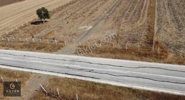 Esenler De Ana Asvalta Cephe Etrafı Çevrili 10.559 M2