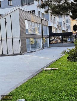 Atatürk Bul. 400m2 Dükkan + 230 M2 Ön Kullanim Alanı