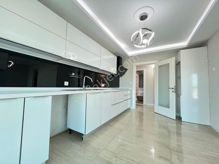 Engin Emlak'tan Site'de Eşşsiz Manzarlı Ultra Lüks 6+1 Dubleks