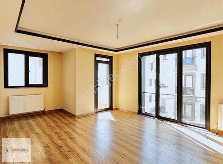 Sancaktepe Merkezde Kiralık 2+1 Arakat Daire