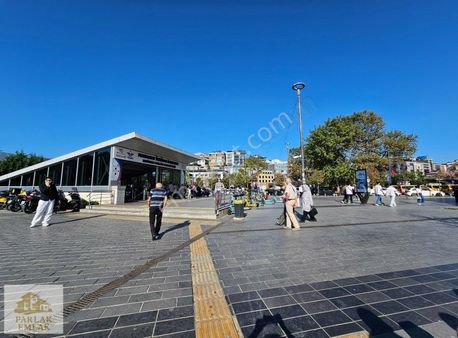 Üsküdar Aziz Mahmut Hüdaide Sahile 2-3 Dk 2+1 Ara Kat Sıfır