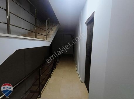 Remax Maviden Arifiye De Geniş 3+1 Köşe Daire