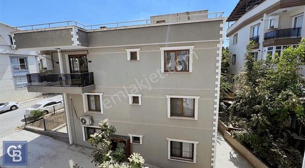 Buca Dokuz Eylül'e Yakın Cadde Üzeri Geniş 2+1 Satılık Daire