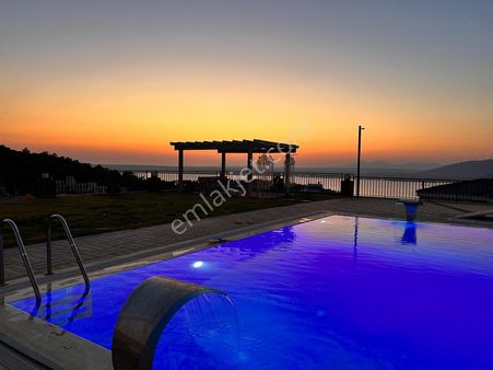 Böylesi Yok Bundan Ucuzunu Bulana Tapu Masrafımız Hediye 1 Dönüm İcerisinde 4+1 Ultra Lüks Eşyalı