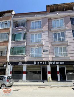 Vezirev Emlak'tan Atatürk Mah.köprülüler Cadesinde 2+1daire