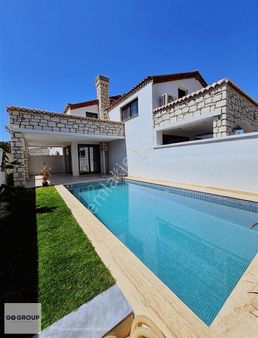 Urla Birgide Havuzlu 2+1 Süper Lüks Müstakil Kiralık Villa