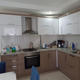 Sedir Mahallesi Zambak Ceddesinde Asansörlü Doğalgazlı 150m2 3+1