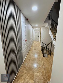 Medipol Üniversitesi Giriş Kapısı Önü 1+1 Ve 1+0 Sıfır Daire