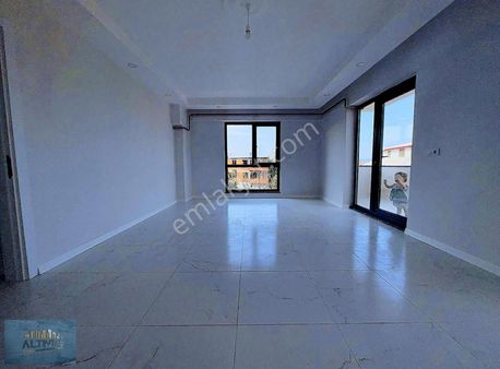 Yenicaminin En Gözde Lüks 2+1 Ön Cephe Daire